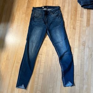 Women’s high rise ankle skinny Jean